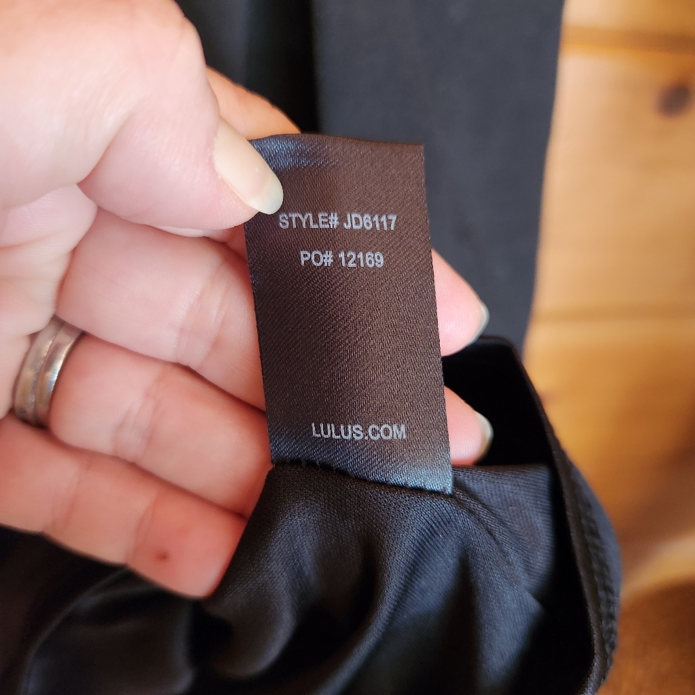 Lulus 💜‎ Black Cutout and About Black Skater Dress Stretch Fit & Flare Pleats L - Picture 9 of 10
